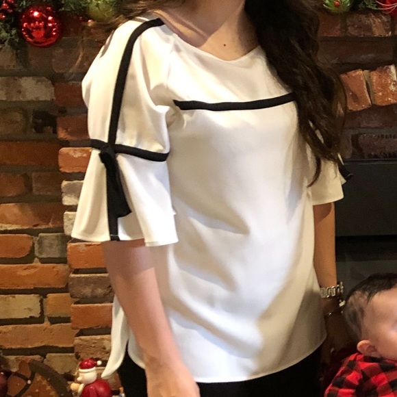 Calvin Klein blouse - Picture 7 of 7